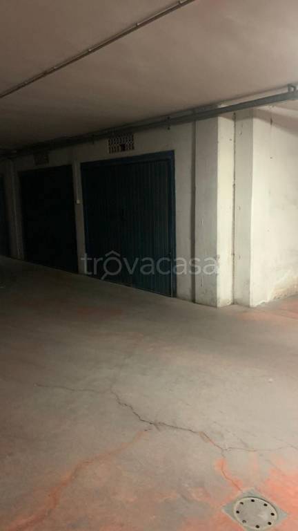 box auto in affitto a Perugia in zona Madonna Alta