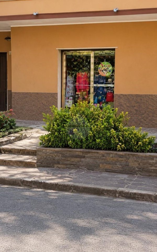 locale commerciale in affitto a Perugia in zona Monteluce