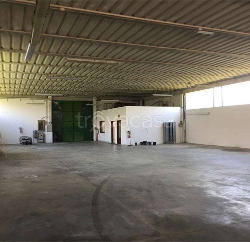 locale commerciale in affitto a San Giustino