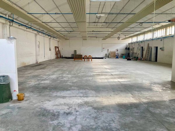 locale commerciale in affitto a Spello in zona Capitan Loreto