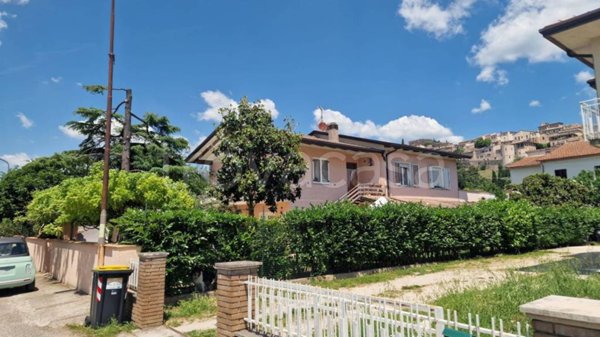 appartamento in affitto a Spello in zona Capitan Loreto
