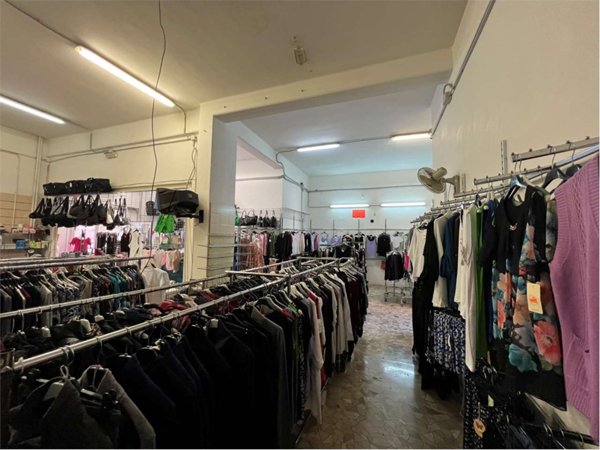 locale commerciale in affitto a Spoleto