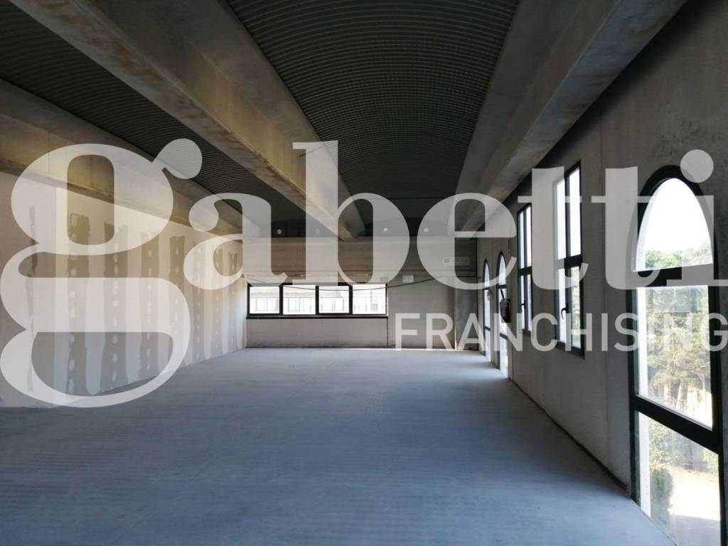 locale commerciale in affitto a Spoleto