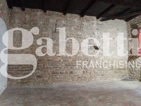 negozio in affitto a Spoleto