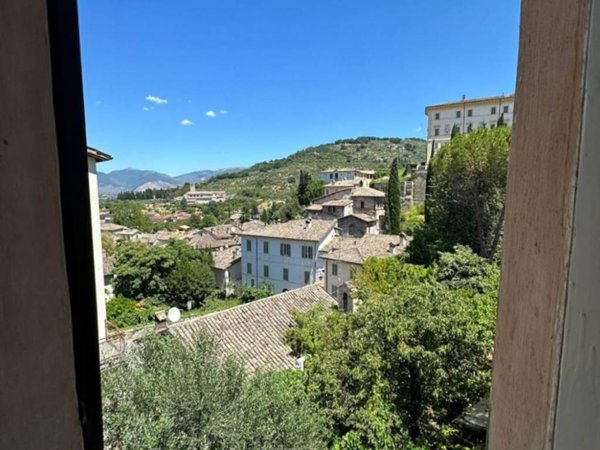 appartamento in affitto a Spoleto