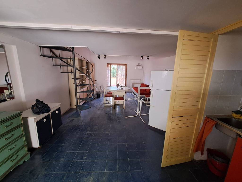 appartamento in affitto a Spoleto in zona Pompagnano