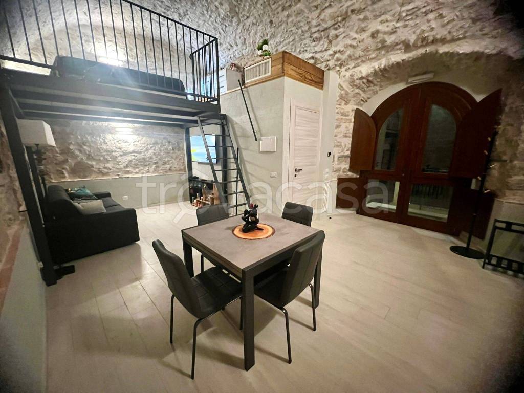appartamento in affitto a Spoleto
