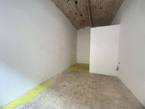 negozio in affitto a Spoleto