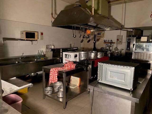 negozio in affitto a Spoleto