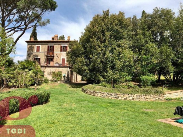 casa indipendente in affitto a Todi