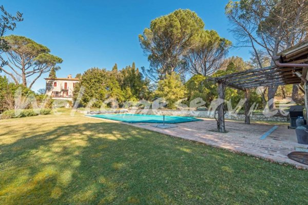 casa indipendente in affitto a Todi