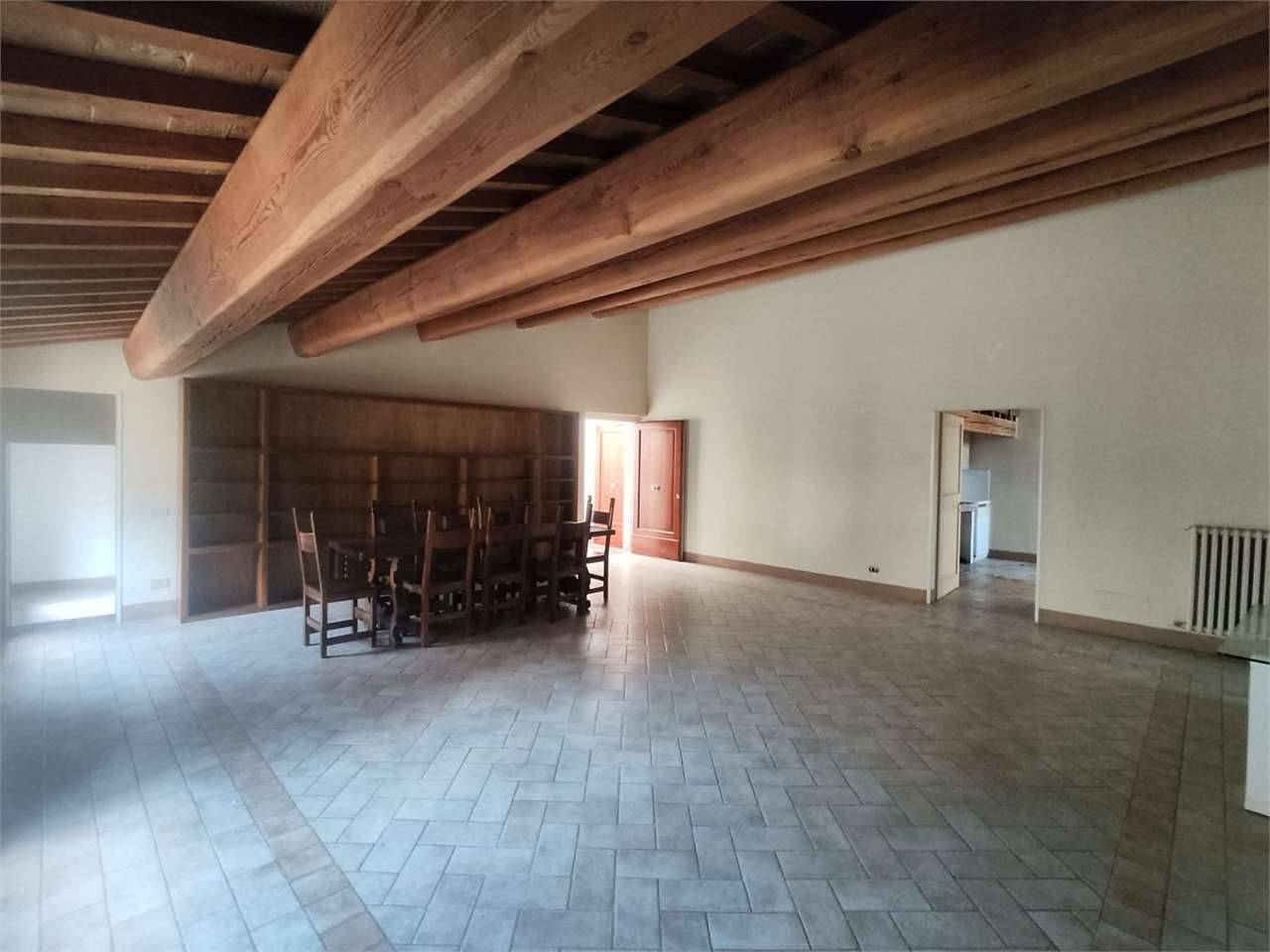 appartamento in affitto a Todi