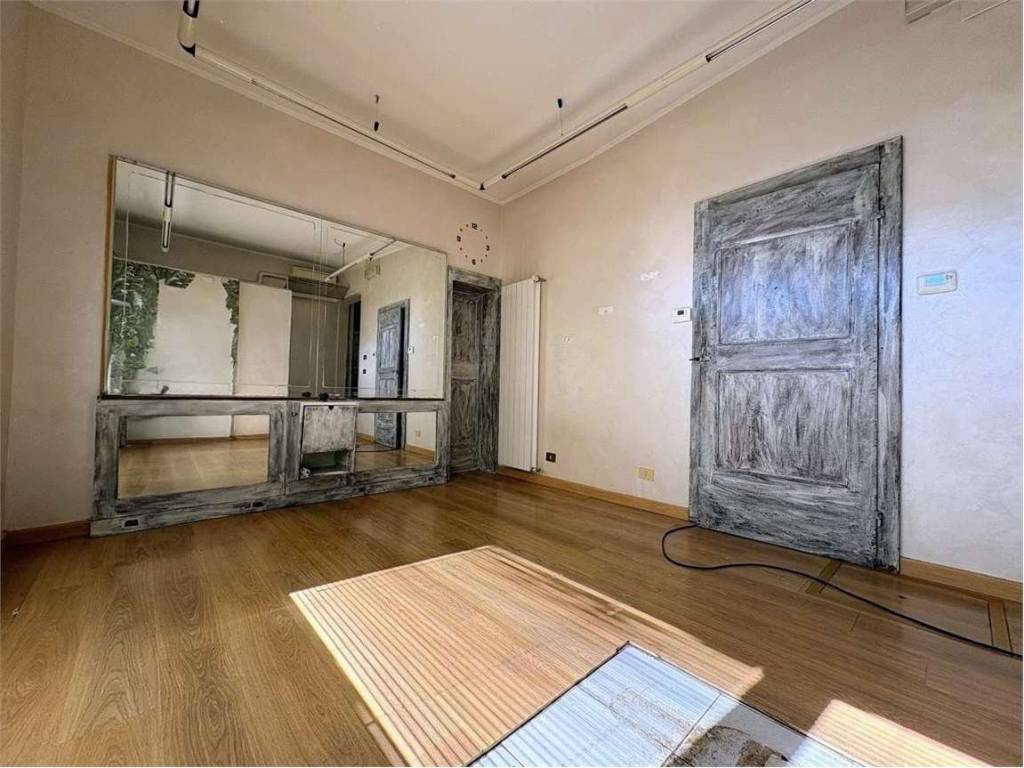 negozio in affitto a Todi in zona Ponterio