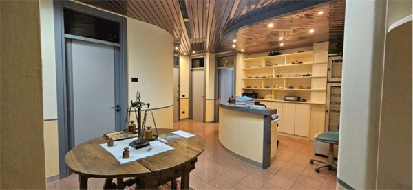 ufficio in affitto a Todi