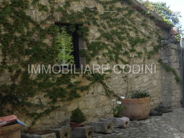 appartamento in affitto a Todi in zona Ponterio