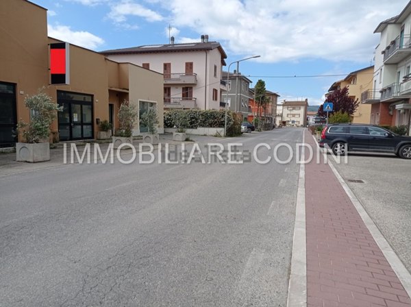 locale commerciale in affitto a Todi in zona Pantalla