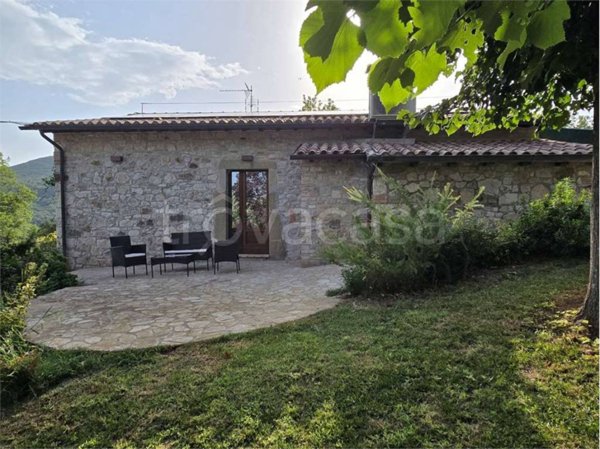 casa semindipendente in affitto a Todi