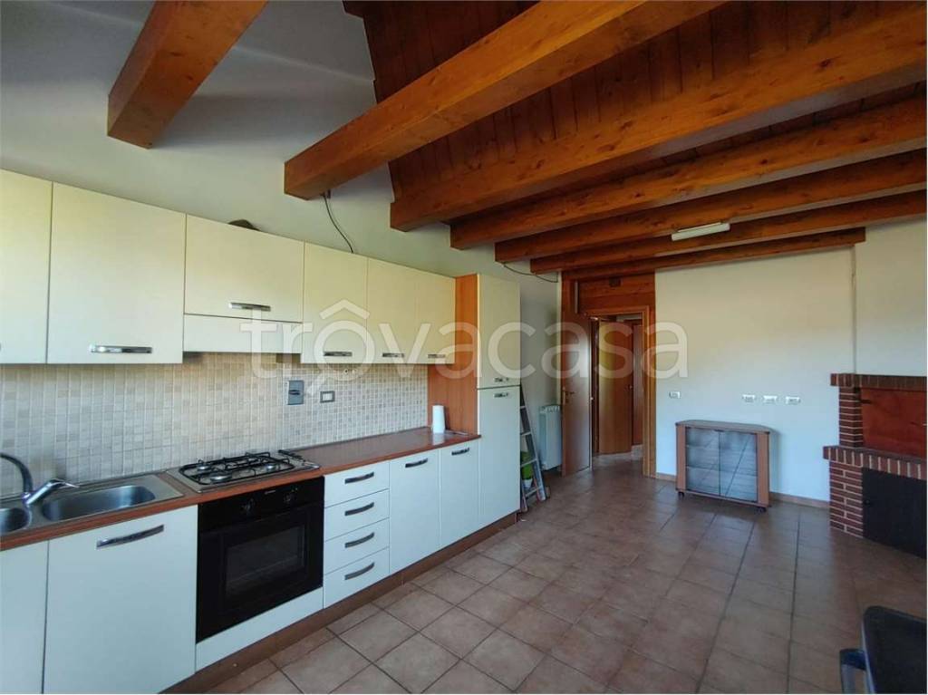 appartamento in affitto a Todi