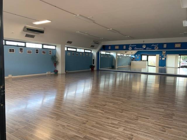 negozio in affitto a Torgiano in zona Signoria