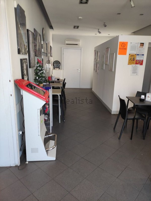 negozio in affitto a Trevi