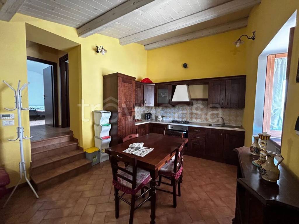 appartamento in affitto a Trevi in zona Coste