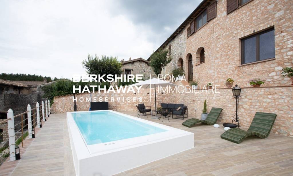 appartamento in affitto a Trevi