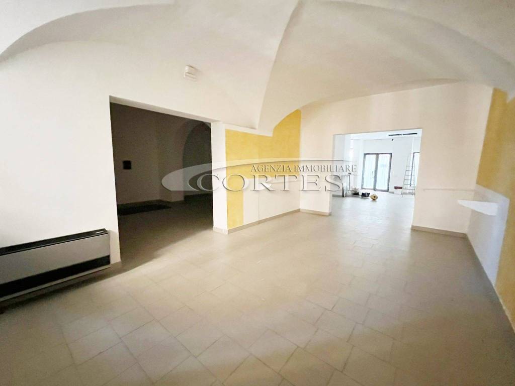 negozio in affitto ad Umbertide