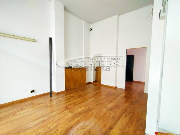 locale commerciale in affitto ad Umbertide