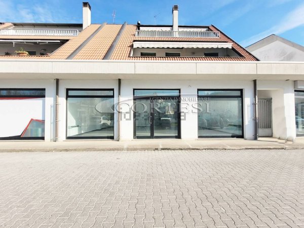 locale commerciale in affitto ad Umbertide