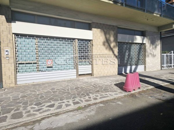negozio in affitto ad Umbertide