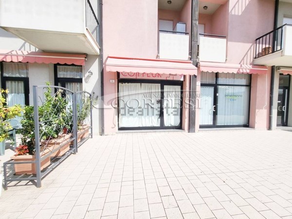 locale commerciale in affitto ad Umbertide