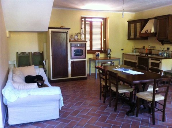 appartamento in affitto a Valtopina