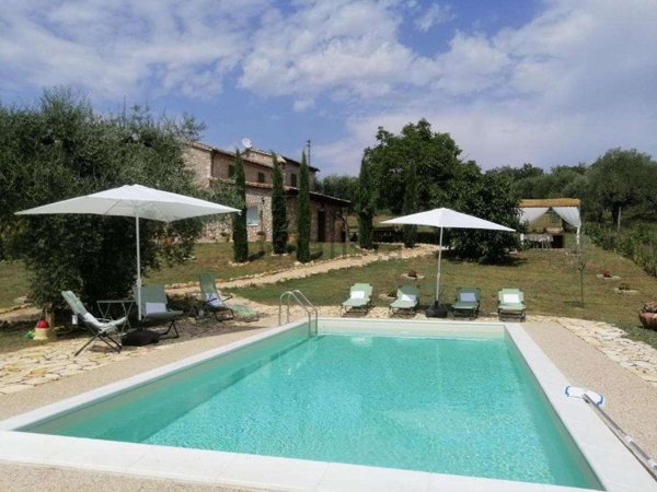 pentavano in affitto ad Amelia