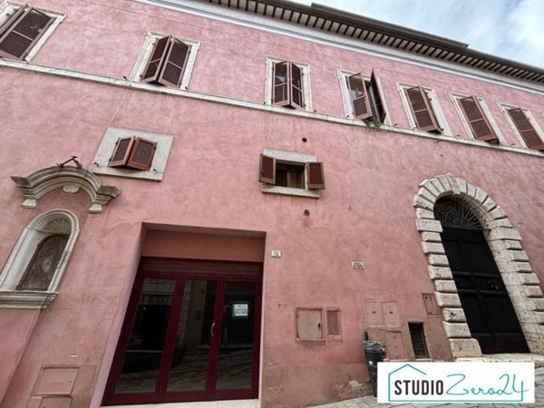 locale commerciale in affitto ad Amelia