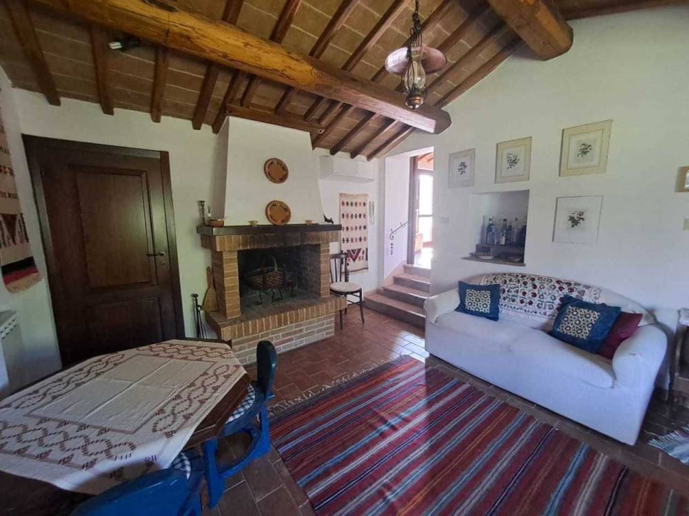 casa indipendente in affitto ad Amelia