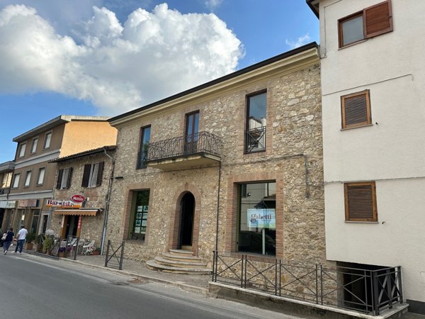 ufficio in affitto ad Amelia