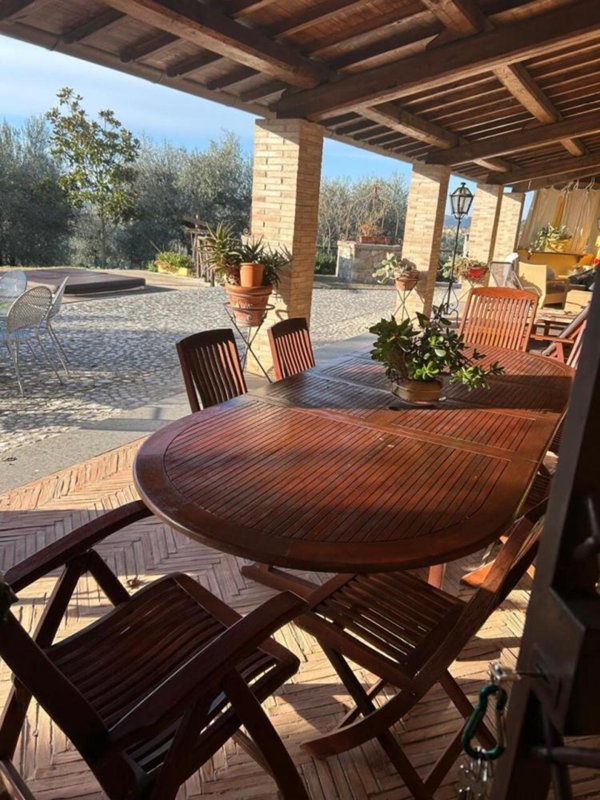 casa indipendente in affitto ad Amelia