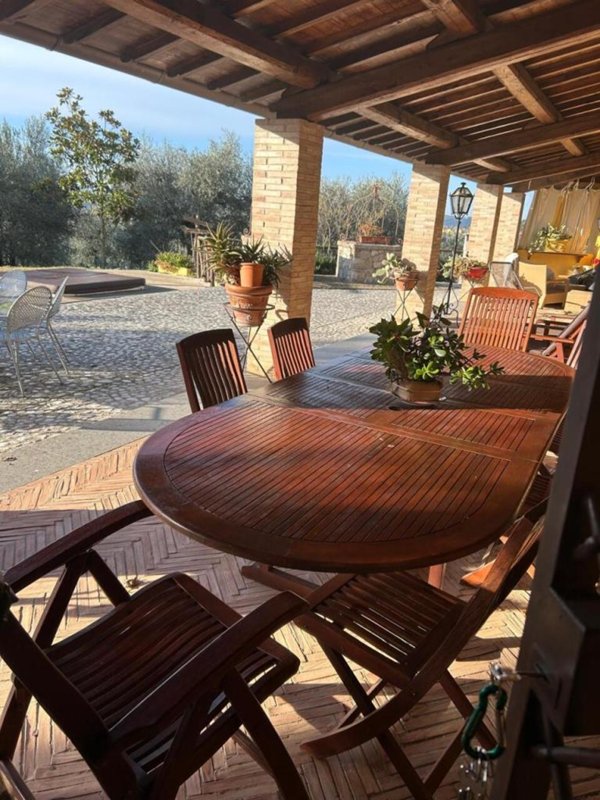 casa indipendente in affitto ad Amelia