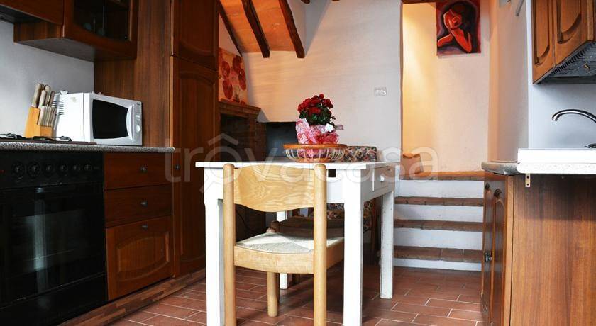 casa indipendente in affitto ad Amelia