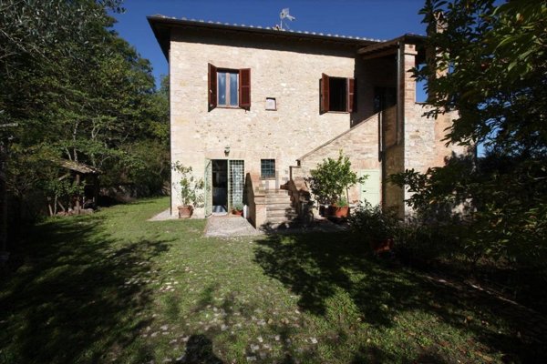 casale in affitto ad Amelia