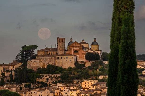 casa indipendente in affitto ad Amelia