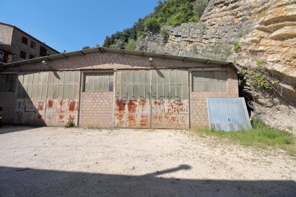 capannone in affitto ad Amelia