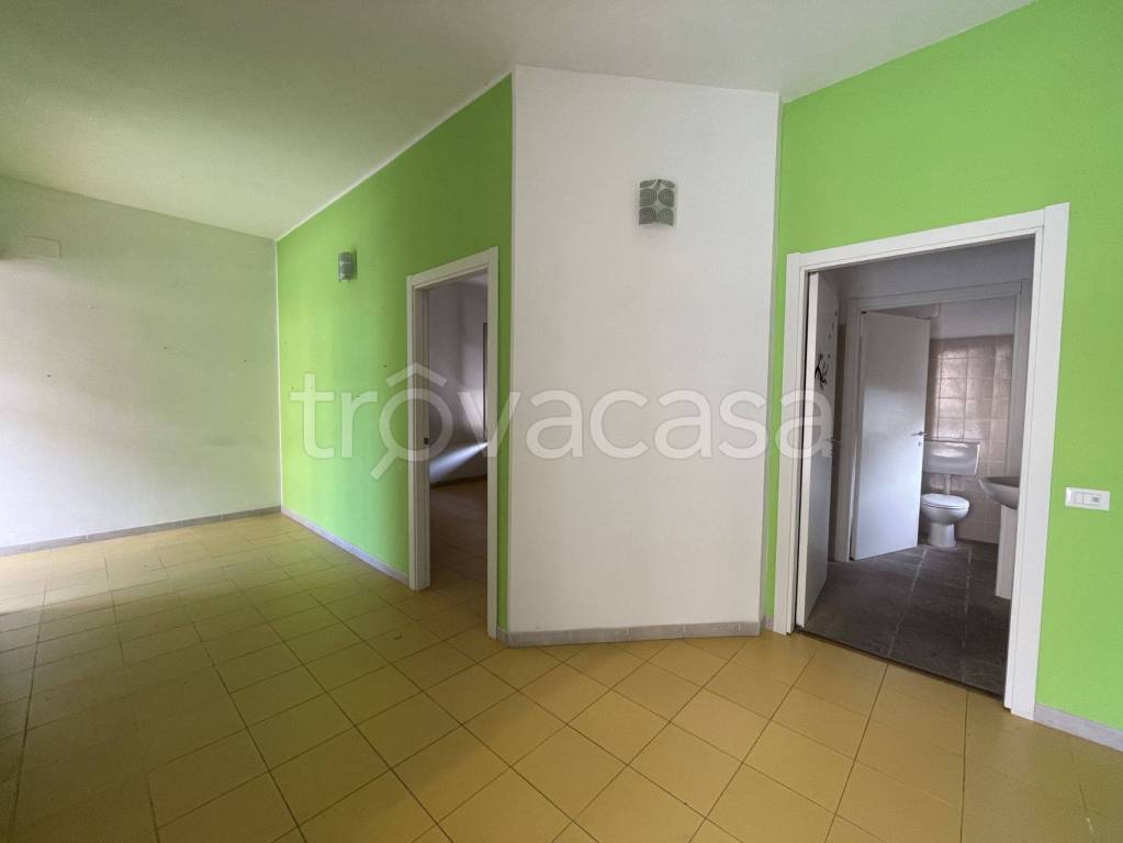 negozio in affitto a Fabro in zona Fabro Scalo
