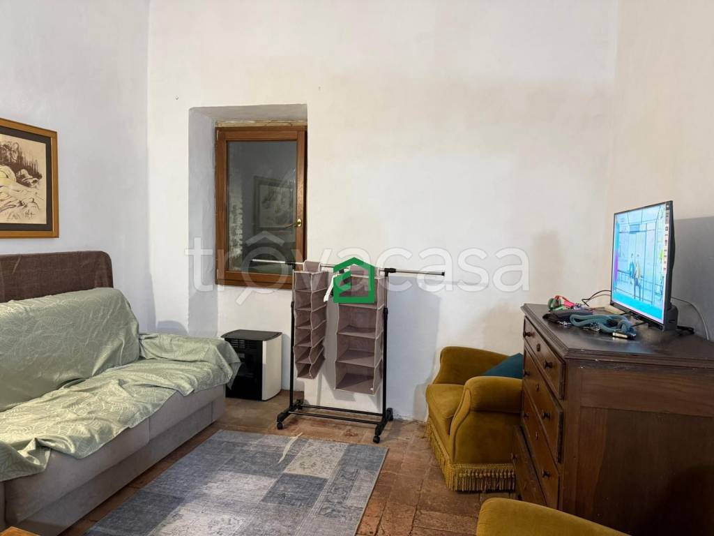 appartamento in affitto a Giove