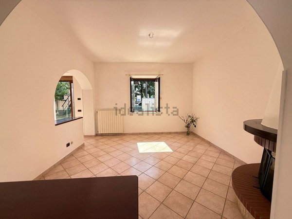 casa semindipendente in affitto a Giove