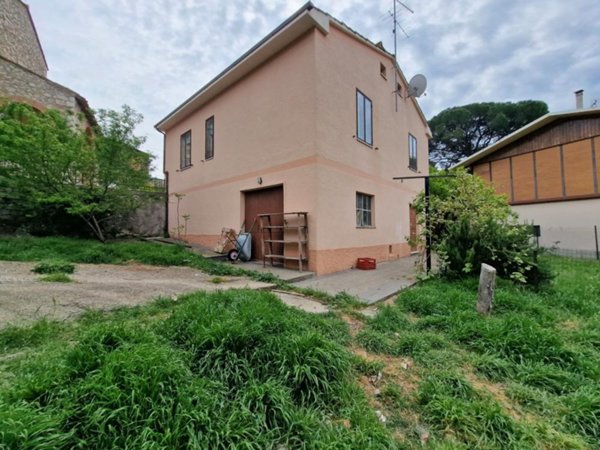 casa indipendente in affitto a Lugnano in Teverina