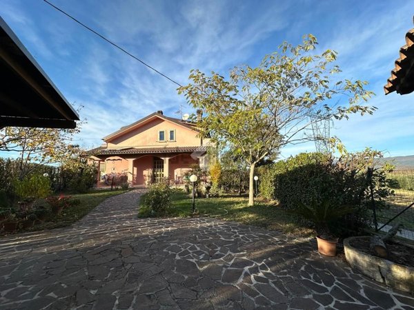 appartamento in affitto a Montecastrilli in zona Casteltodino