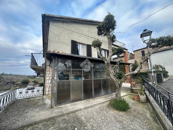 appartamento in affitto a Montecastrilli