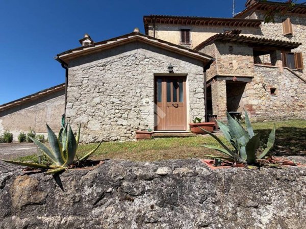 appartamento in affitto a Montecastrilli in zona Colle Secco
