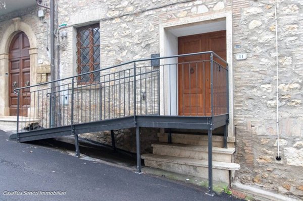 appartamento in affitto a Montecchio